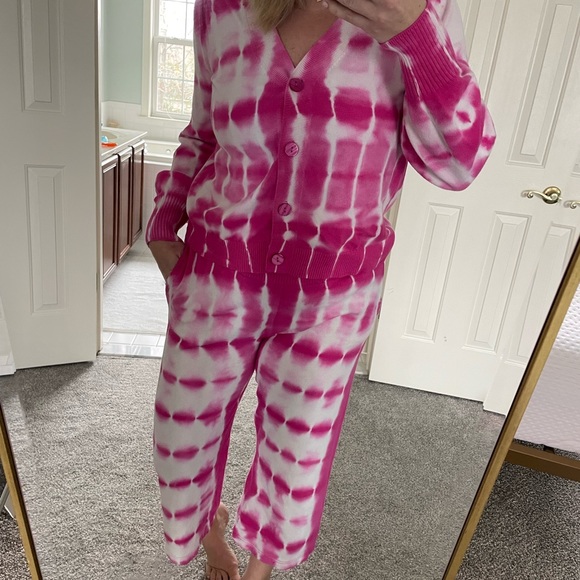 Generation Love - large/XL - Matching Sweater and Pants Pink Tie Dye - Picture 2 of 8